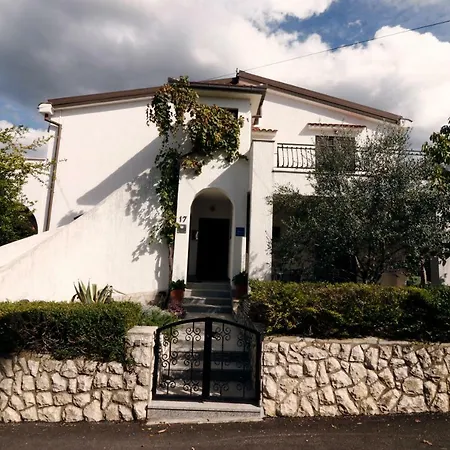 Apartment Draga 17